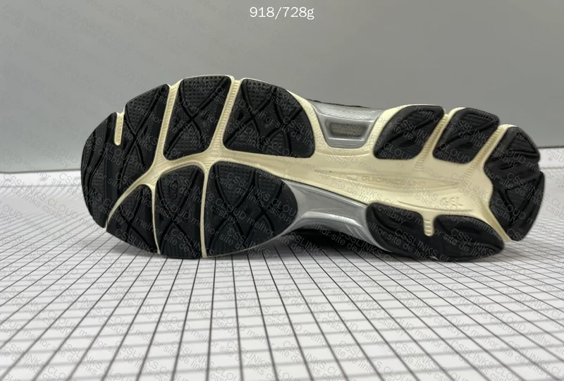 BLIND BOX ASICS 4
