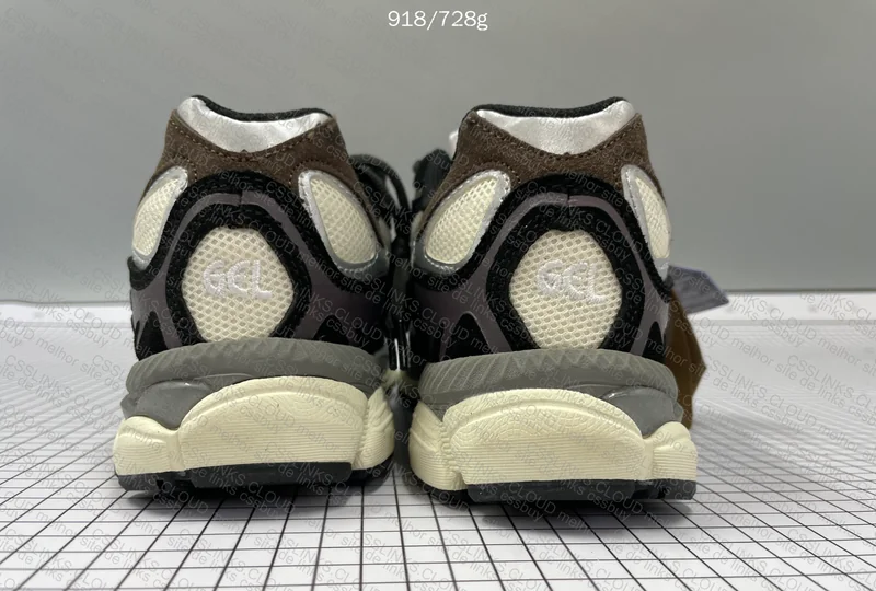 BLIND BOX ASICS 5