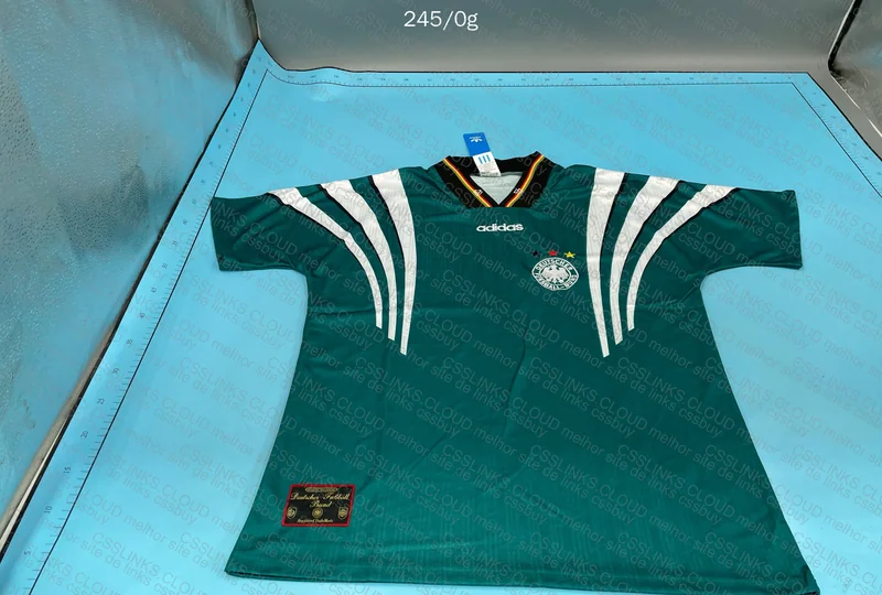 Blind Box Retro Soccer Jersey 4