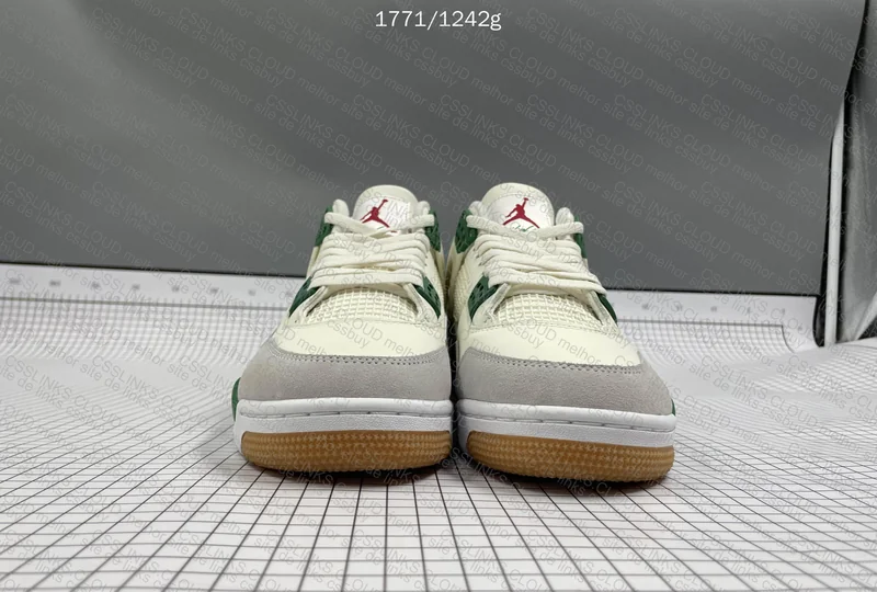Blind Box | Jordan 4 Pine Green
