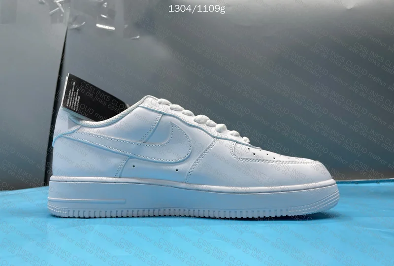 Blind Box Sneakers / White AF1 (Random)
