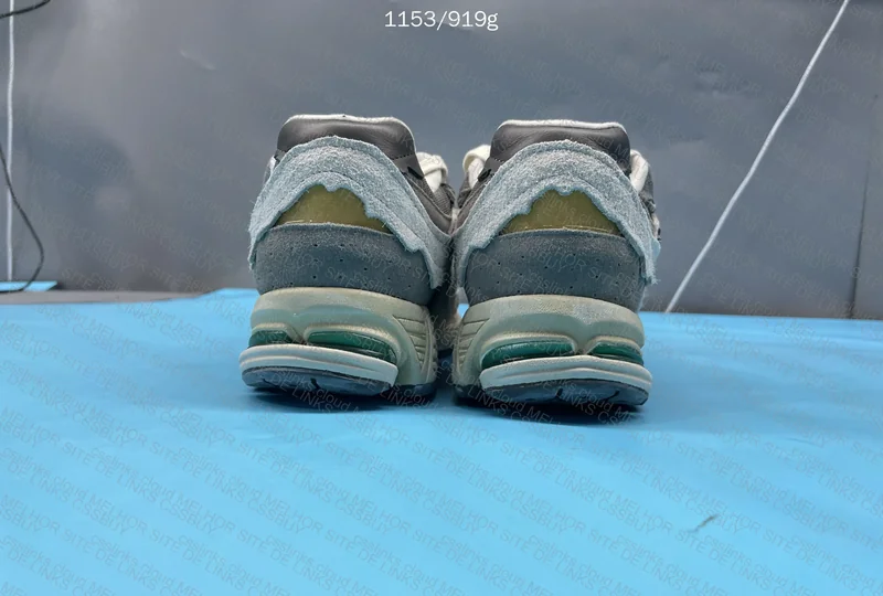 Blind Box Sneakers Various NB 2002r 3