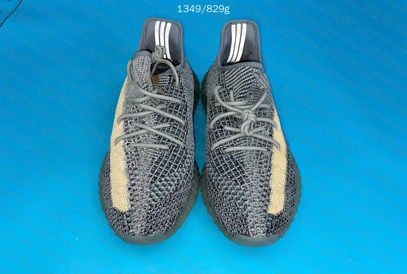 BLIND BOX YEEZY