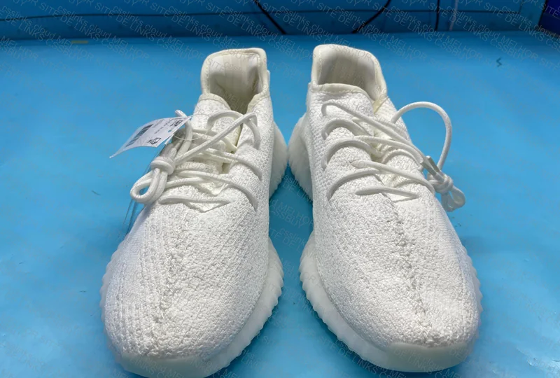 Blind Box Yeezy 4