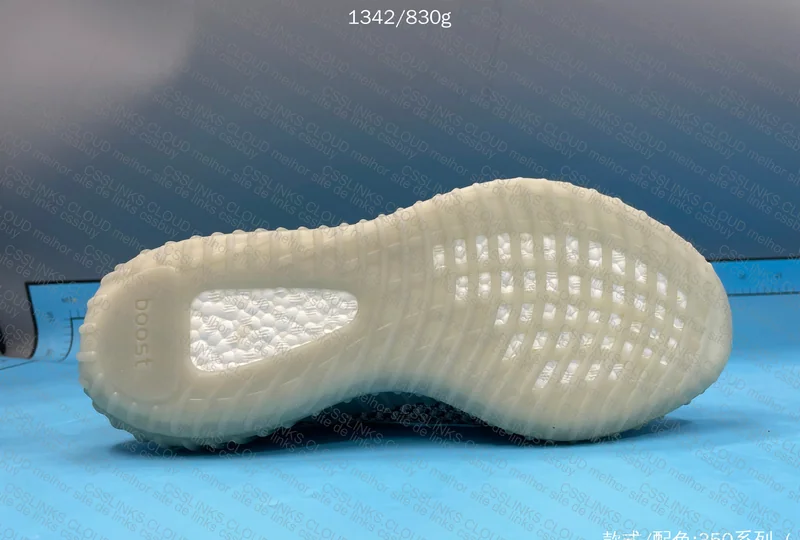 Blind Box Yeezy 350