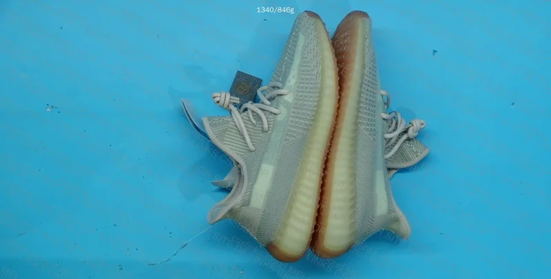 Blind box Yeezy 350 3