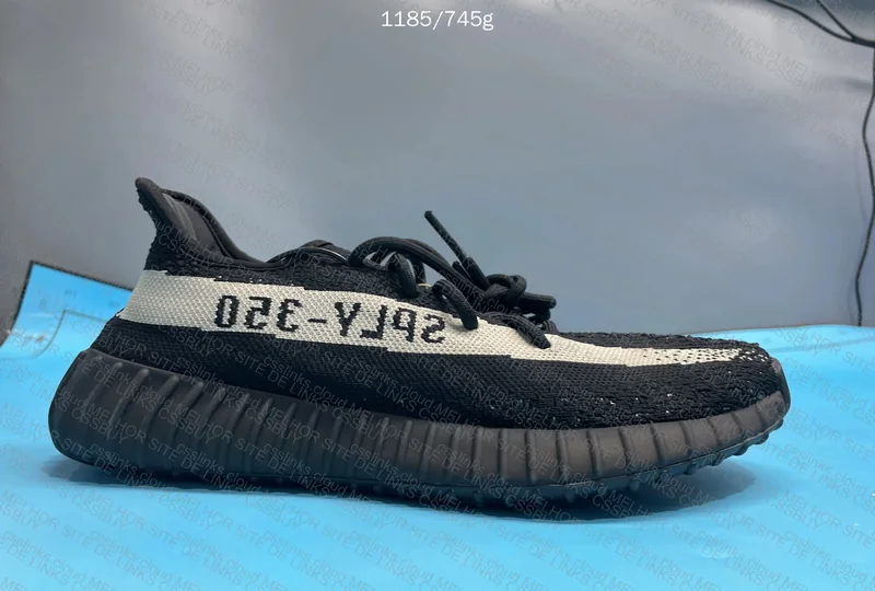 Blind box Yeezy 350 5