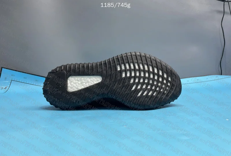 Blind box Yeezy 350 6