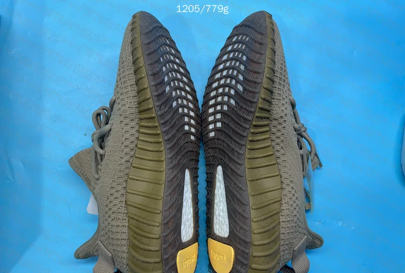 Blind Box - Yeezy 350 3