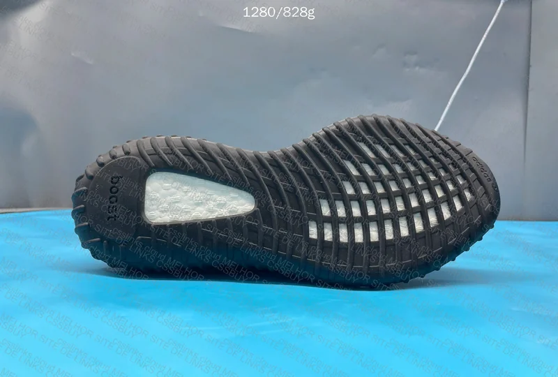 Blind Box Yeezy 350 5