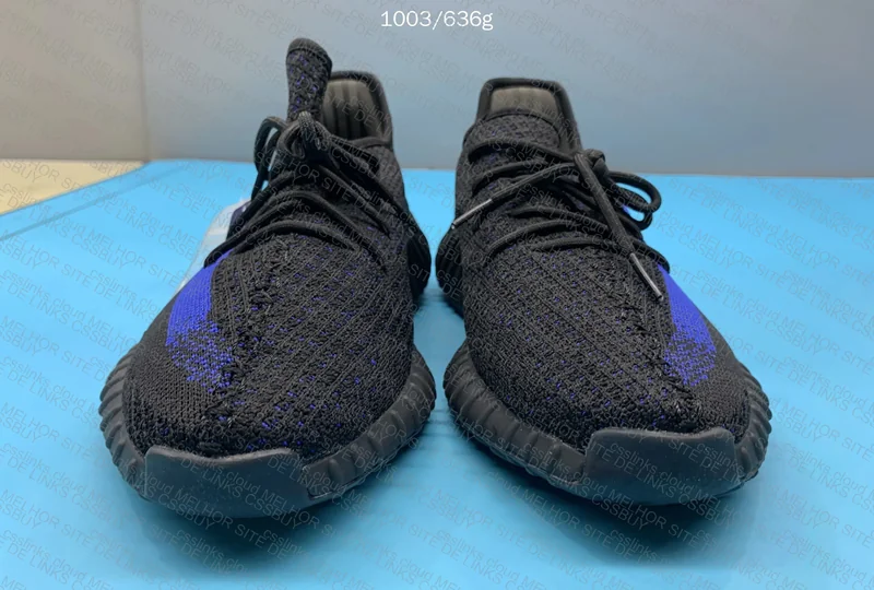 Blind box - Yeezy Boost 350 V2 "Dazzling Blue 2