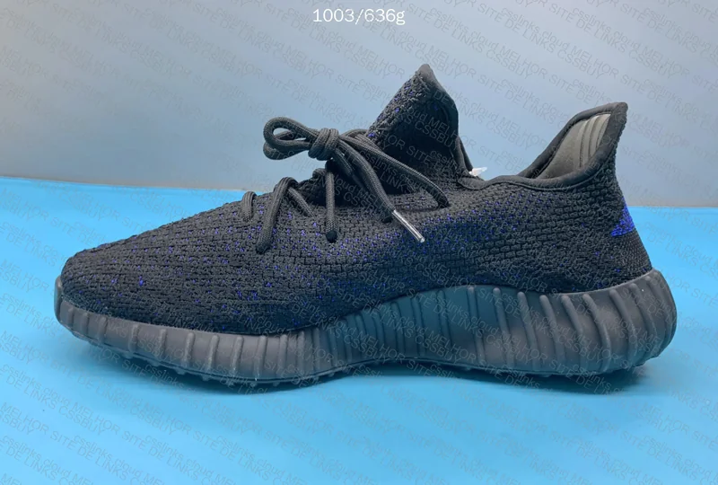 Blind box - Yeezy Boost 350 V2 "Dazzling Blue 4