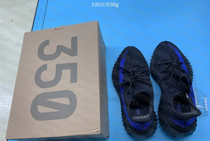 Blind box - Yeezy Boost 350 V2 "Dazzling Blue 5