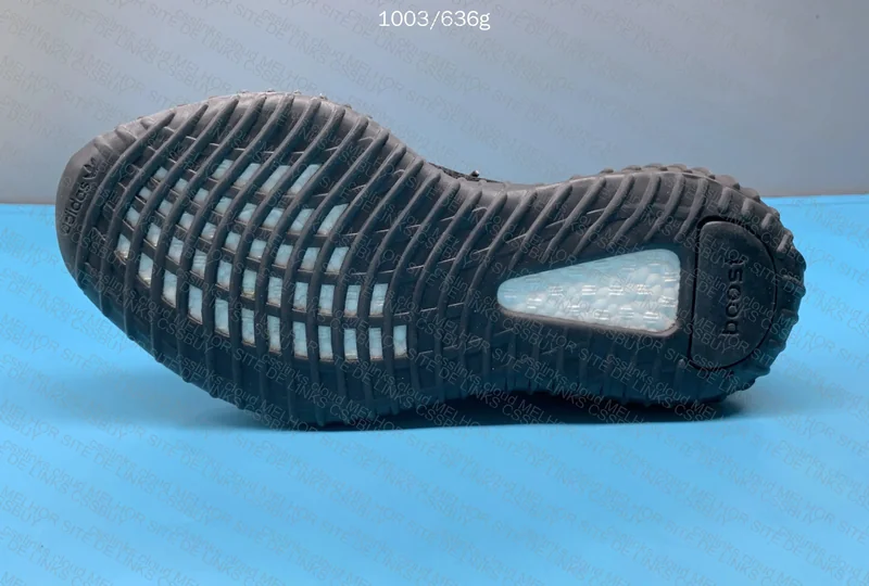 Blind box - Yeezy Boost 350 V2 "Dazzling Blue 7
