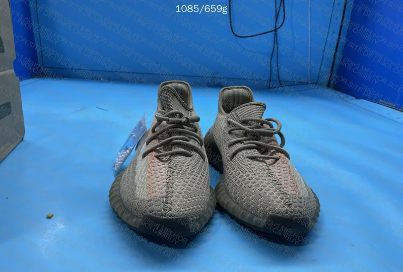 Blind box yeezy OG