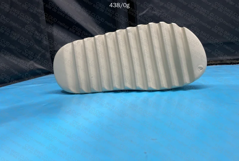 Blind Box Yeezy Slide LW 2