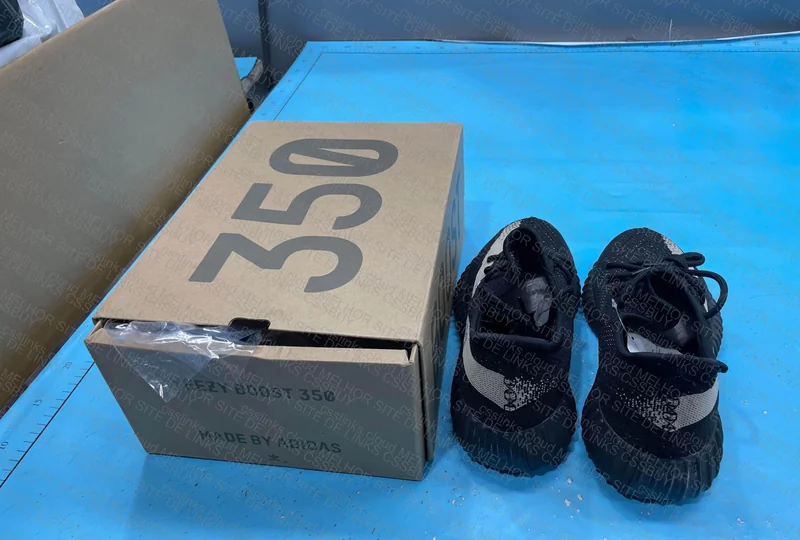 Blind Box yezzy 350 6
