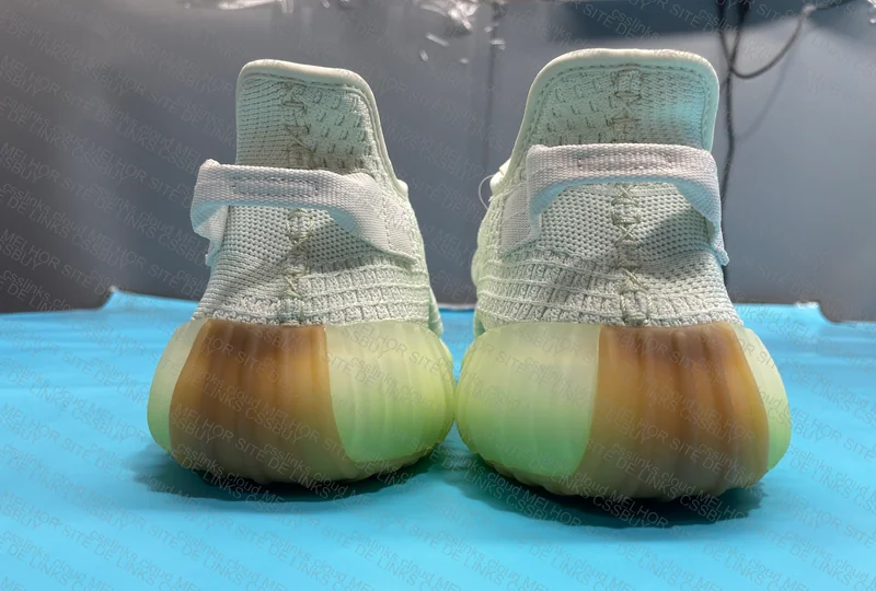 Blind box Yezzy 350
