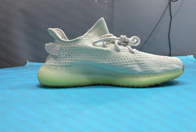 Blind box Yezzy 350 4