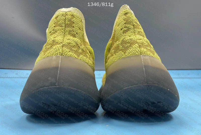 Blind Box Yezzy 380 3