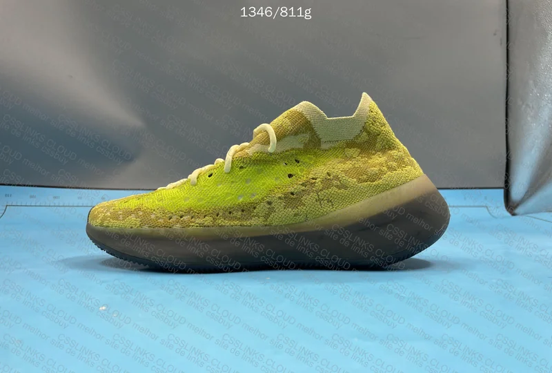 Blind Box Yezzy 380 5