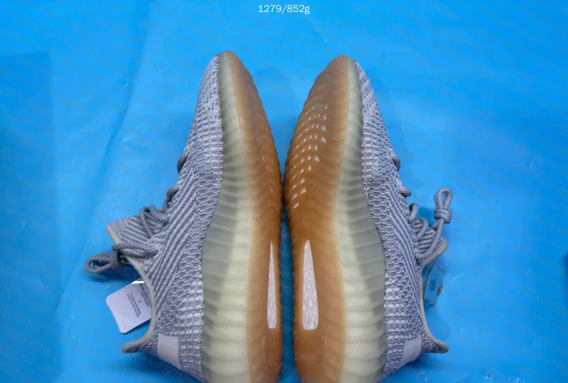 Blind yeezzy 350 v2 3
