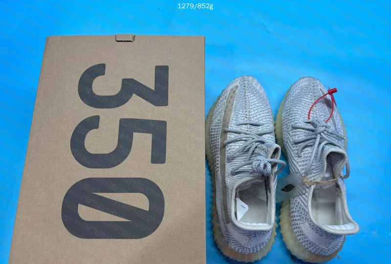Blind yeezzy 350 v2 9
