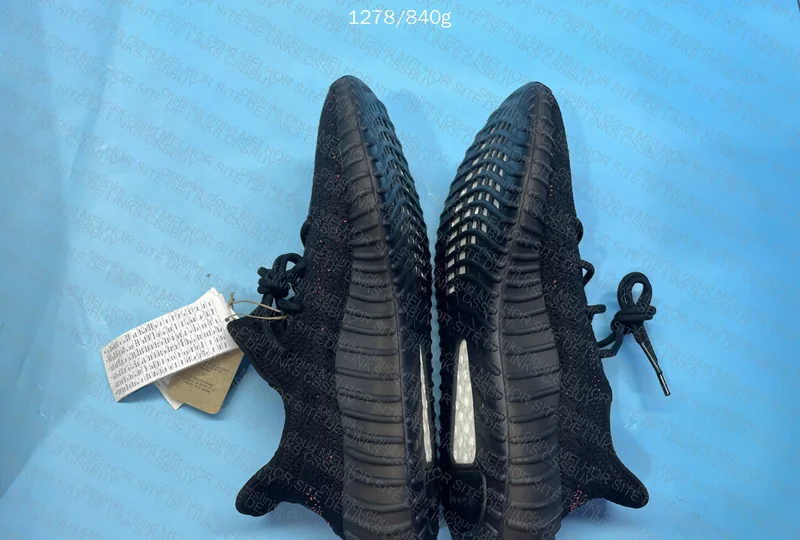 BlindBox Yeezy 350 5