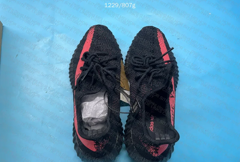 BlindBox Yeezy 350 - LJR