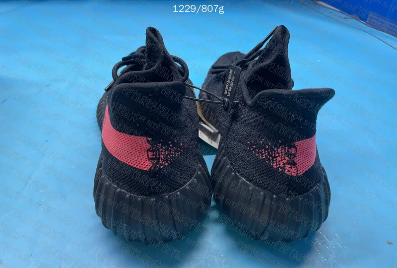 BlindBox Yeezy 350 - LJR 7
