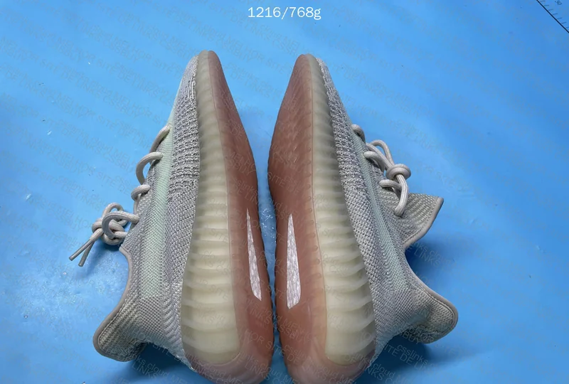 Blindbox Yeezy 350 GL? 4