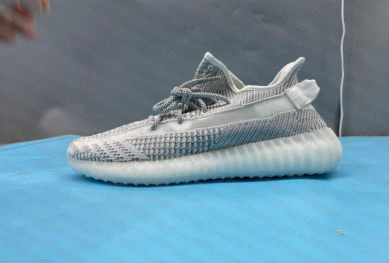Blindbox yezzy 350 4