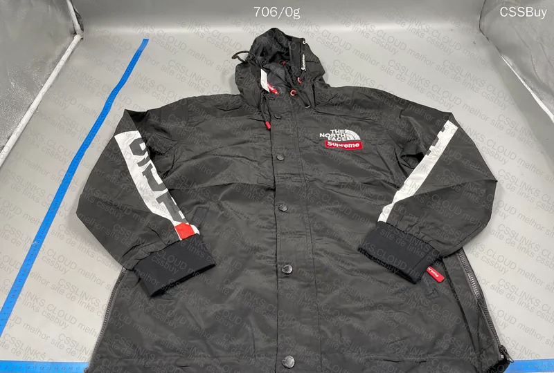 North Face / Supreme Hoodie 2