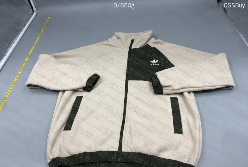 Cream Adidas Sweatshirt with Measurements 88y