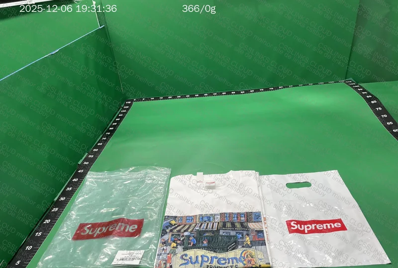 Supreme Manhattan White Tee