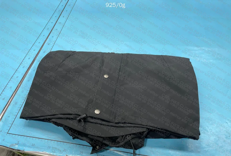The North Face GoreTex Waterproof Snow Sweatshirt 5