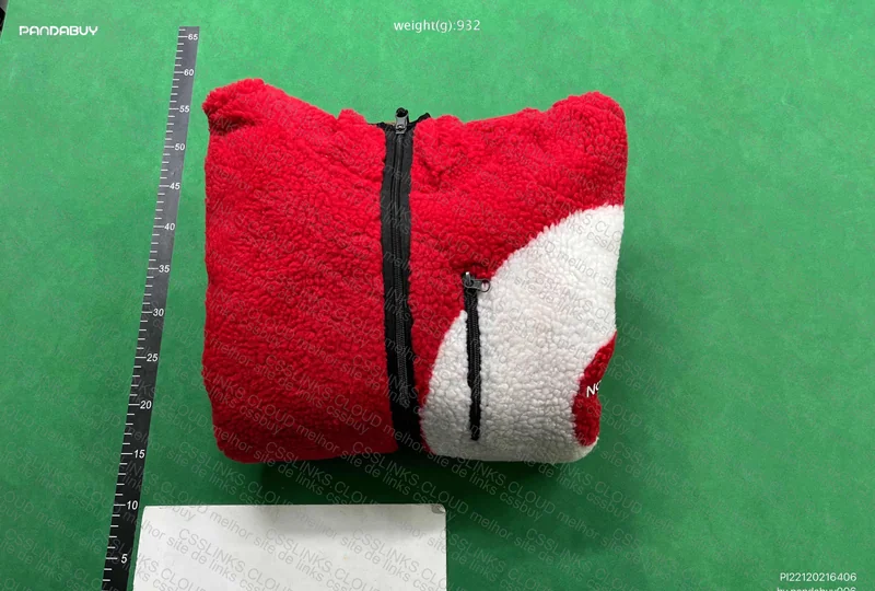 The North Face x Supreme Sweatshirt 4