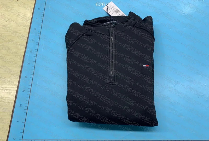 Tommy Sweatshirt 5