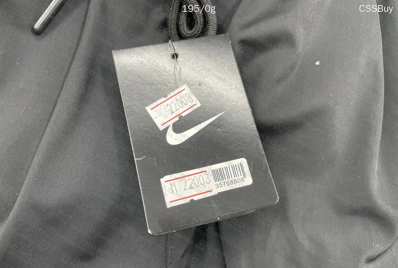 Under Armour Sweatshirt