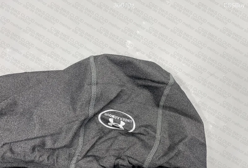 Under Armour Sweatshirt 7