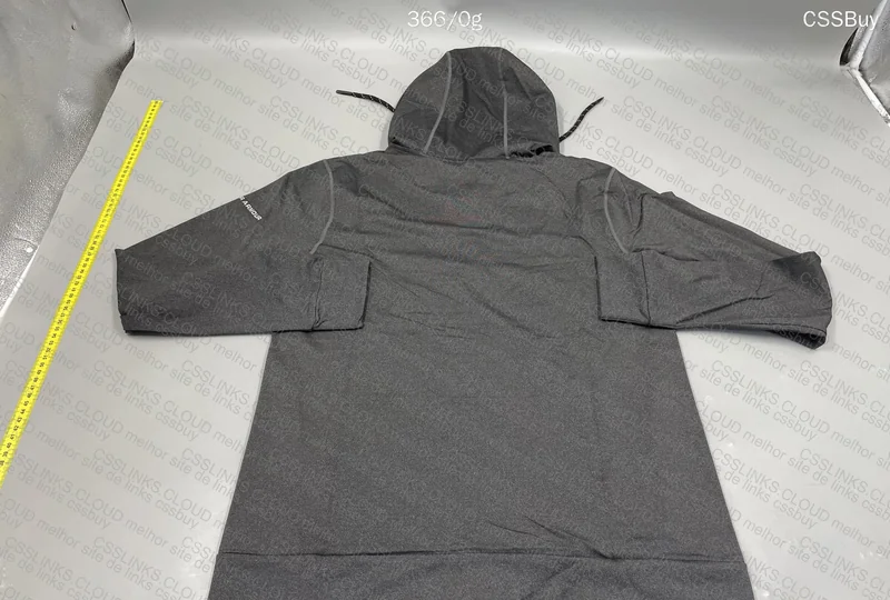 Under Armour Sweatshirt 8