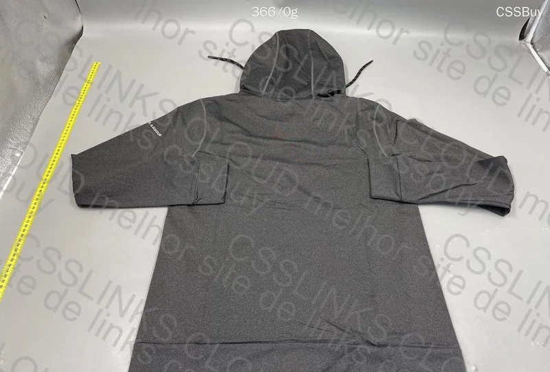Under Armour Sweatshirt 9