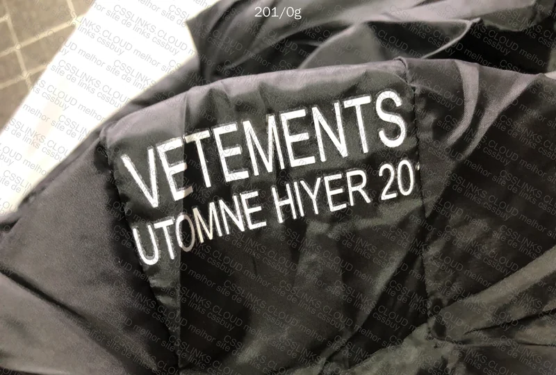 Vetements Sweatshirt 7