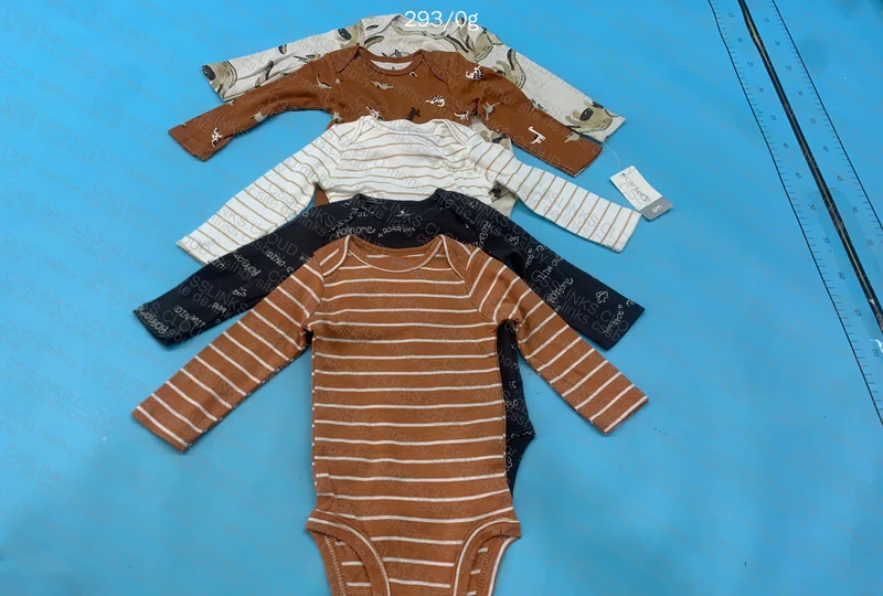 Carter's Baby Bodysuit - 5 units 3