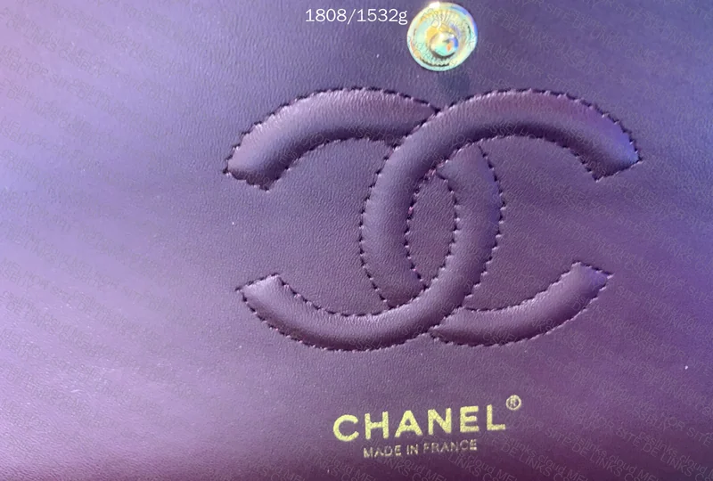 Chanel Matelassê Black Bag 6