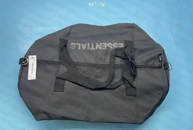 Essentials Travel Bag 3