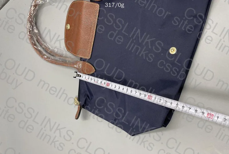 Longchamp Women's Bag 7