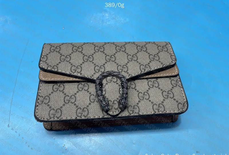 Gucci Women's Bag 2