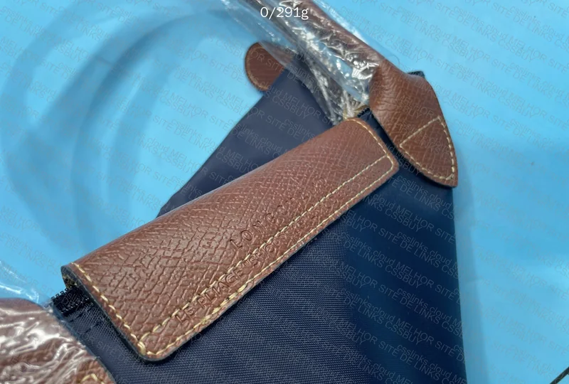 Longchamp Bag for the Girl 7