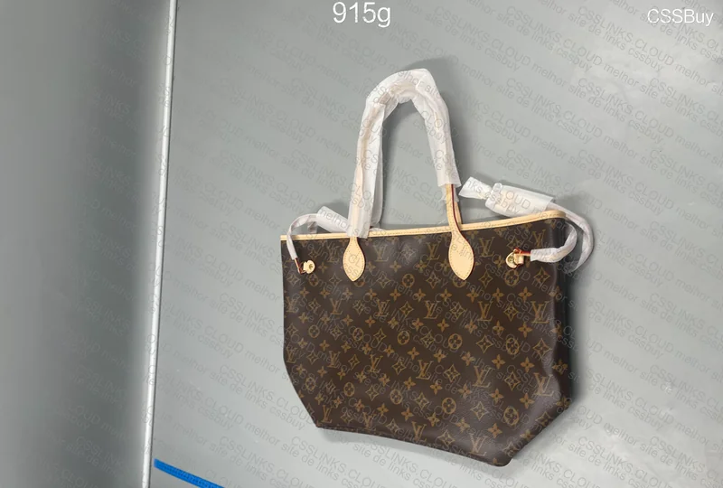 LV Neverfull MM Bag 4